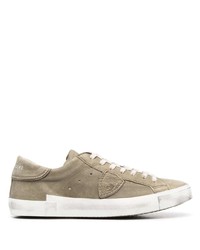 olivgrüne Wildleder niedrige Sneakers von Philippe Model Paris