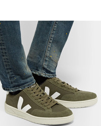 olivgrüne Wildleder niedrige Sneakers von Veja