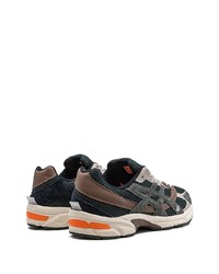 olivgrüne Wildleder niedrige Sneakers von Asics