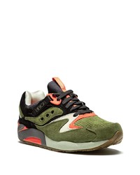 olivgrüne Wildleder niedrige Sneakers von Saucony