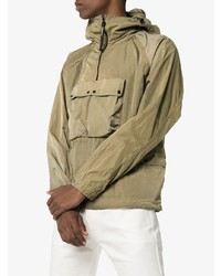 olivgrüne Windjacke von CP Company