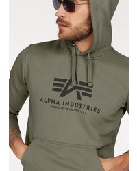 olivgrüner bedruckter Pullover mit einem Kapuze von Alpha Industries