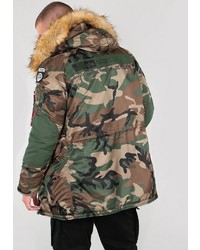 olivgrüner Camouflage Parka von Alpha Industries