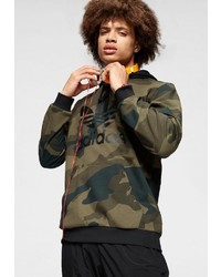 olivgrüner Camouflage Pullover mit einem Kapuze von adidas Originals