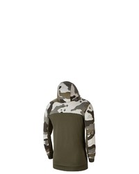 olivgrüner Camouflage Pullover mit einem Kapuze von Nike