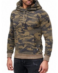 olivgrüner Camouflage Pullover mit einem Kapuze von RUSTY NEAL