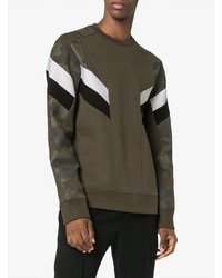 olivgrüner Camouflage Pullover mit einem Rundhalsausschnitt von Neil Barrett