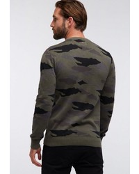 olivgrüner Camouflage Pullover mit einem Rundhalsausschnitt von Petrol Industries