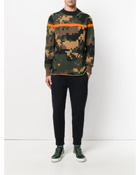 olivgrüner Camouflage Pullover mit einem Rundhalsausschnitt von Sacai