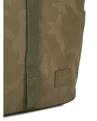 olivgrüner Camouflage Rucksack von Herschel Supply Co.