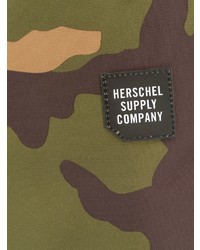 olivgrüner Camouflage Rucksack von Herschel Supply Co.