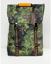 olivgrüner Camouflage Rucksack von Consigned