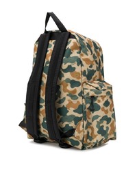 olivgrüner Camouflage Rucksack von Woolrich