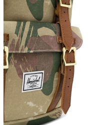 olivgrüner Camouflage Rucksack von Herschel Supply Co.