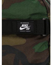 olivgrüner Camouflage Rucksack von Nike