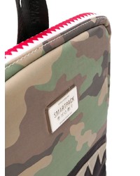 olivgrüner Camouflage Rucksack von Sprayground