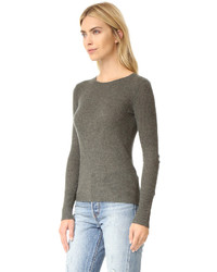 olivgrüner flauschiger Pullover mit einem Rundhalsausschnitt von James Perse