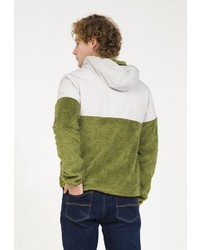 olivgrüner Fleece-Pullover mit einem Kapuze von PLUS EIGHTEEN