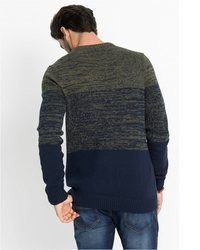 olivgrüner horizontal gestreifter Pullover mit einem Rundhalsausschnitt von bonprix