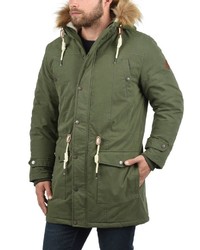 olivgrüner Parka mit einem Schwalbenschwanz von Solid