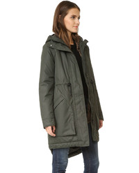 olivgrüner Parka