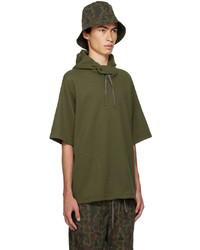 olivgrüner Pullover mit einem Kapuze von Engineered Garments