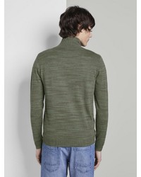olivgrüner Pullover mit einem Reißverschluß von Tom Tailor