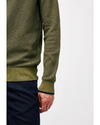 olivgrüner Pullover mit einem Rundhalsausschnitt von Armedangels