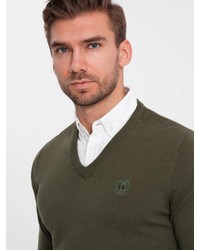 olivgrüner Pullover mit einem V-Ausschnitt von OMBRE
