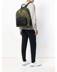 olivgrüner Rucksack von Moncler