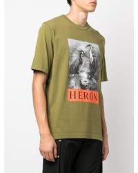 olivgrünes bedrucktes T-Shirt mit einem Rundhalsausschnitt von Heron Preston