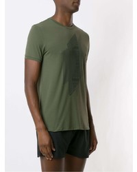 olivgrünes bedrucktes T-Shirt mit einem Rundhalsausschnitt von Track & Field