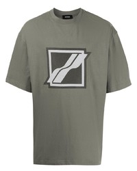 olivgrünes bedrucktes T-Shirt mit einem Rundhalsausschnitt von We11done