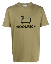olivgrünes bedrucktes T-Shirt mit einem Rundhalsausschnitt von Woolrich