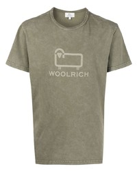 olivgrünes bedrucktes T-Shirt mit einem Rundhalsausschnitt von Woolrich