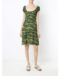 olivgrünes Camouflage Freizeitkleid
