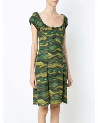 olivgrünes Camouflage Freizeitkleid von Amir Slama
