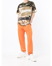 olivgrünes Camouflage T-Shirt mit einem Rundhalsausschnitt von AAPE BY A BATHING APE