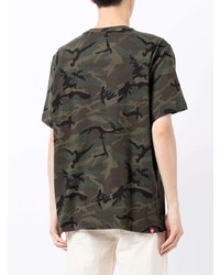 olivgrünes Camouflage T-Shirt mit einem Rundhalsausschnitt von Mostly Heard Rarely Seen