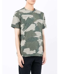 olivgrünes Camouflage T-Shirt mit einem Rundhalsausschnitt von Armani Exchange