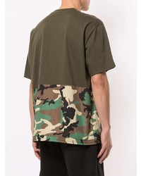 olivgrünes Camouflage T-Shirt mit einem Rundhalsausschnitt von Blackbarrett