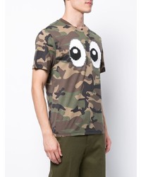 olivgrünes Camouflage T-Shirt mit einem Rundhalsausschnitt von Mostly Heard Rarely Seen 8-Bit