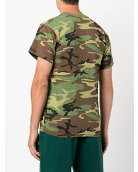 olivgrünes Camouflage T-Shirt mit einem Rundhalsausschnitt von Pleasures