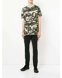 olivgrünes Camouflage T-Shirt mit einem Rundhalsausschnitt von Mastermind World