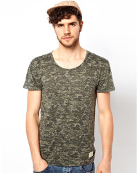 olivgrünes Camouflage T-Shirt mit einem Rundhalsausschnitt von Minimum