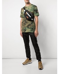 olivgrünes Camouflage T-Shirt mit einem Rundhalsausschnitt von Supreme