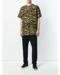 olivgrünes Camouflage T-Shirt mit einem Rundhalsausschnitt von Puma