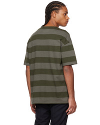 olivgrünes horizontal gestreiftes T-Shirt mit einem Rundhalsausschnitt von Paul Smith