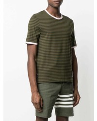 olivgrünes horizontal gestreiftes T-Shirt mit einem Rundhalsausschnitt von Thom Browne