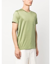 olivgrünes Seide T-Shirt mit einem Rundhalsausschnitt von Moorer